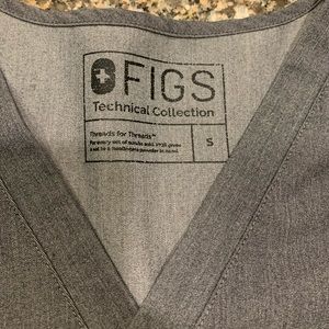 Figs graphite colored scrub set